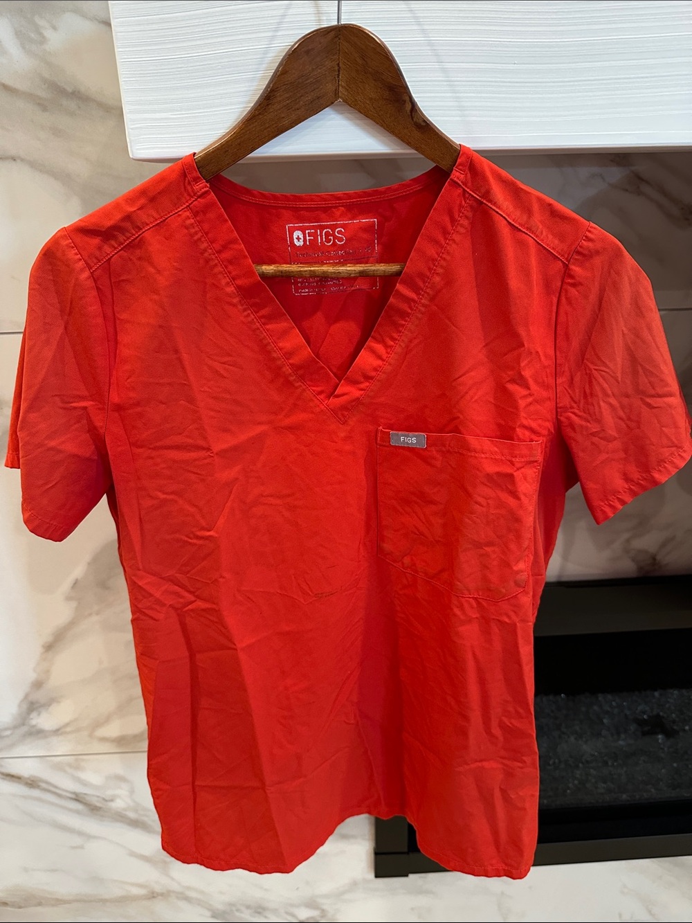 FIGS FionX Women’s V-Neck Scrub Top — Red XS